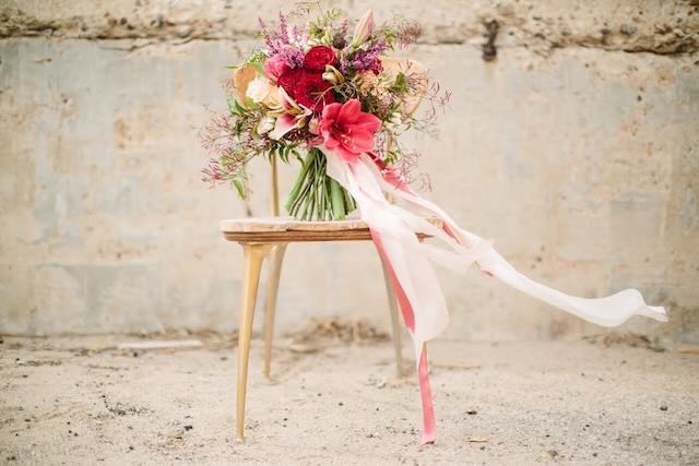 Bouquet Rustic Stool